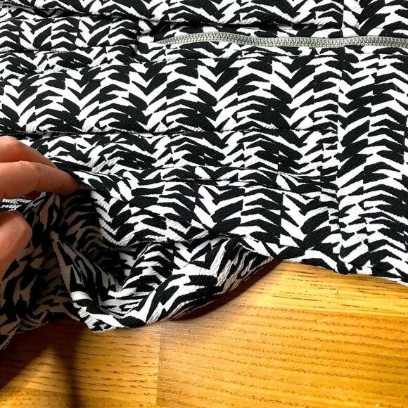 Beautiful LuLaRoe Amelia Dress - Picture 8 of 10